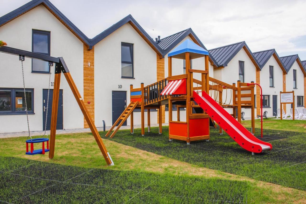 Holiday Complex With Pool, Rewal Luaran gambar